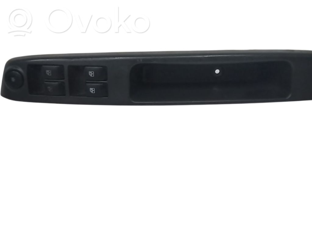 Chevrolet Spark Electric window control switch 