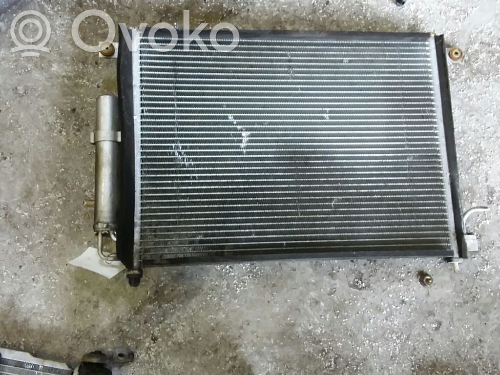 Radiateur condenseur de climatisation