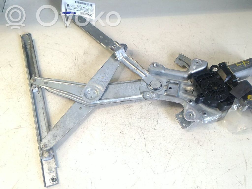 Regulador de puerta delantera con motor   6982012560