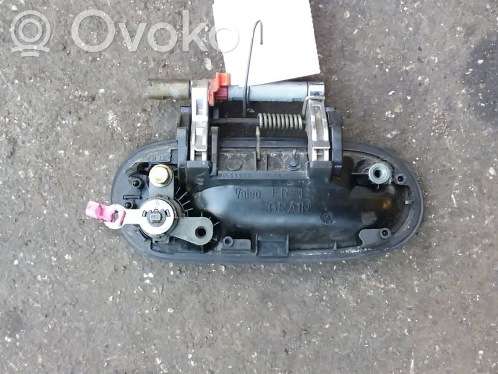 Nissan Almera N16 Maniglia esterna per portiera anteriore