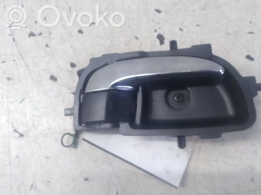 Toyota Yaris Manecilla interna puerta delantera 