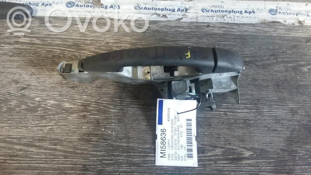 Klamka zewnętrzna drzwi przednich