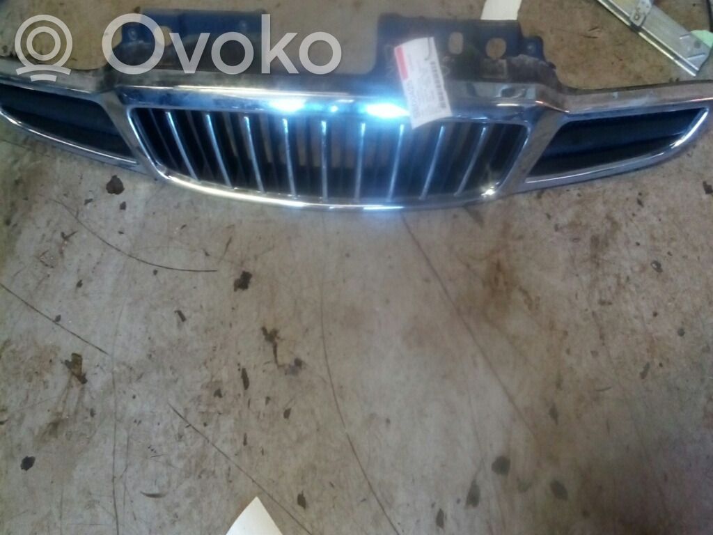 Grille de calandre avant