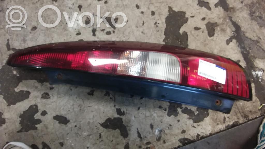 Mitsubishi Colt Luci posteriori