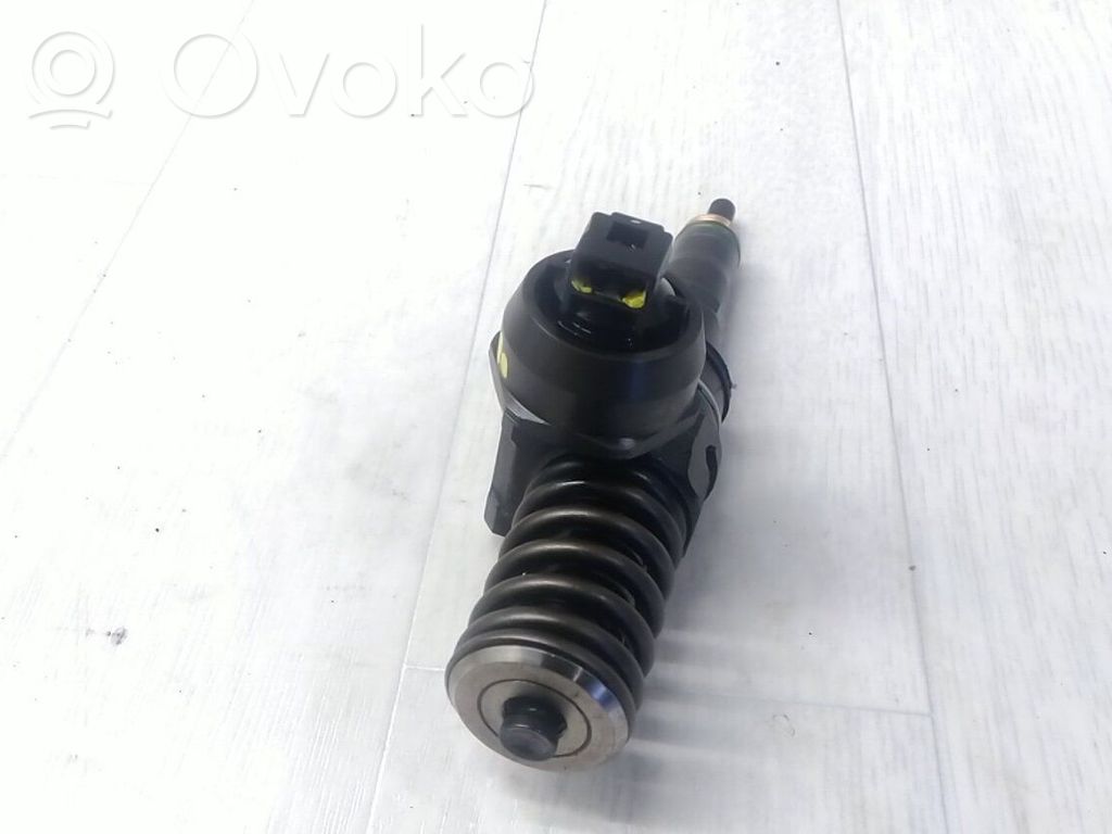 Inyector de combustible