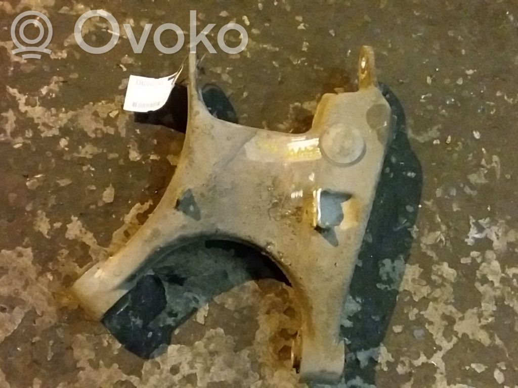 Brazo de suspensión trasero