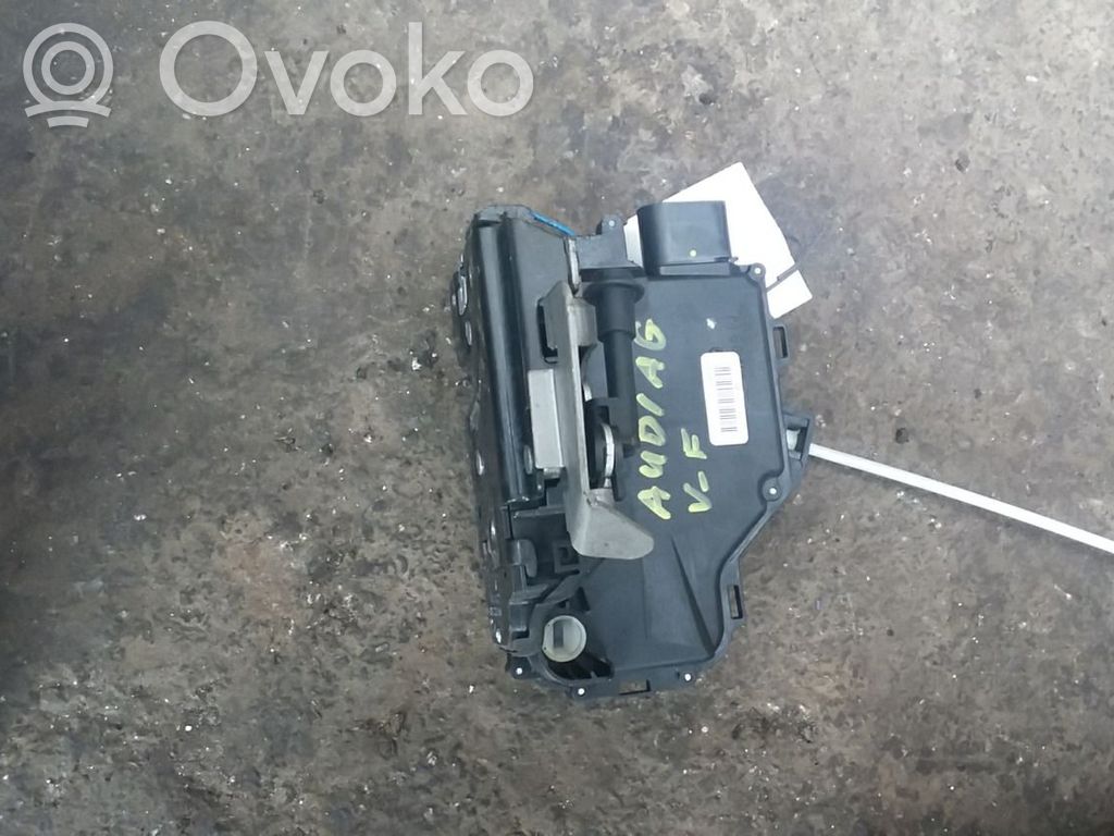 Audi A4 S4 B6 8E 8H Motor închidere centralizată 