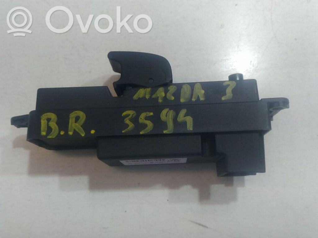 Electric window control switch   BS3E