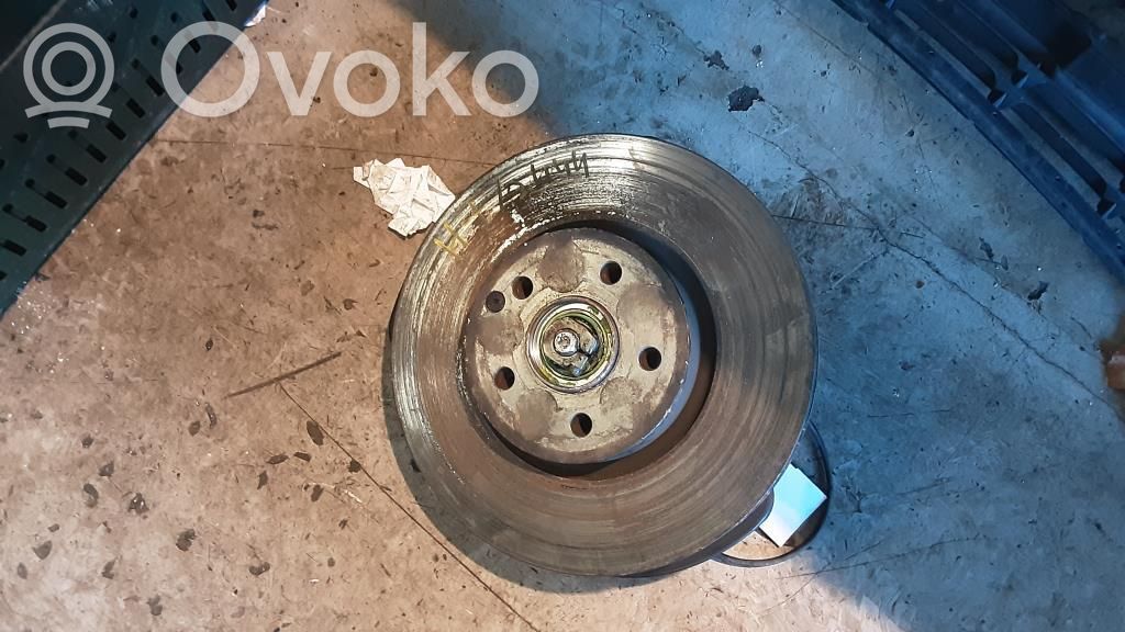 Mercedes-Benz C W204 Fuso a snodo con mozzo ruota anteriore