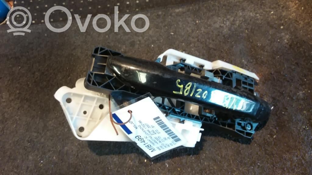 Volkswagen PASSAT B6 Klamka zewnętrzna drzwi przednich 