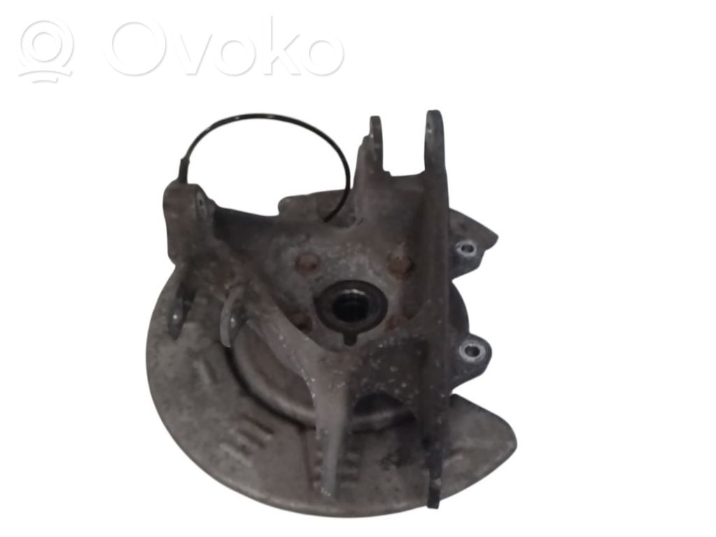 Olka-akselin laakeripesä   104250700A