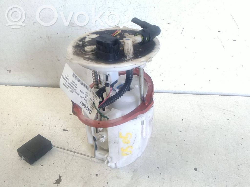 Mazda 5 Bomba interna de combustible 
