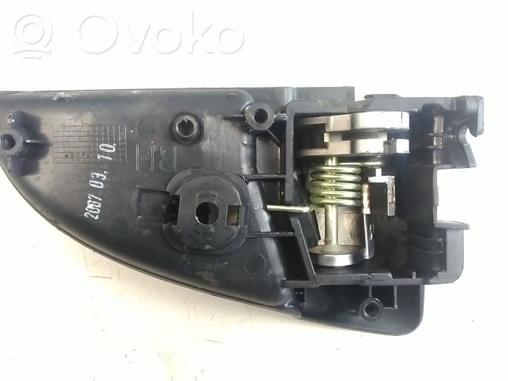 Front door interior handle   826201H000EQ