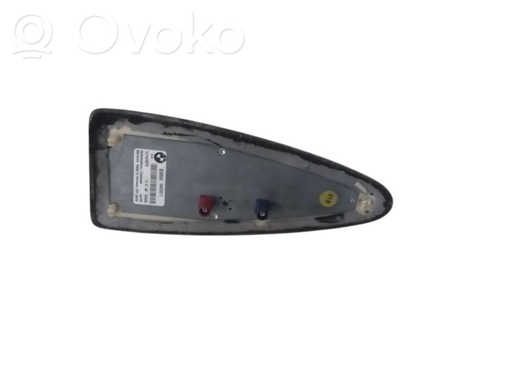 BMW X3 E83 GPS-pystyantenni 