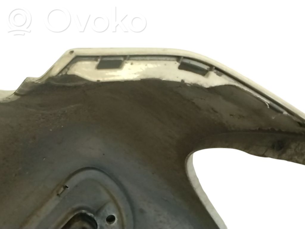 Rear bumper   7410Y8