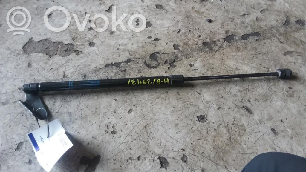 Suzuki Celerio Amortyzator klapy tylnej bagażnika 