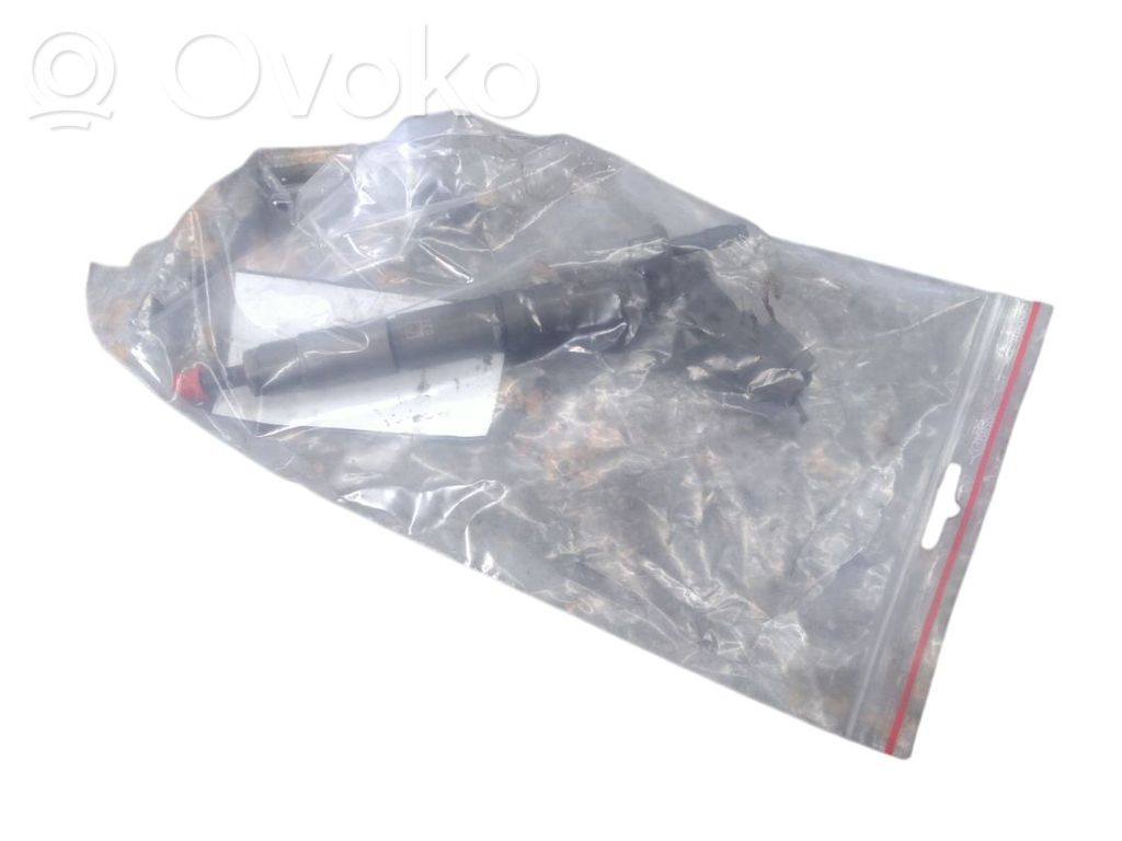 Inyector de combustible   A6420700587