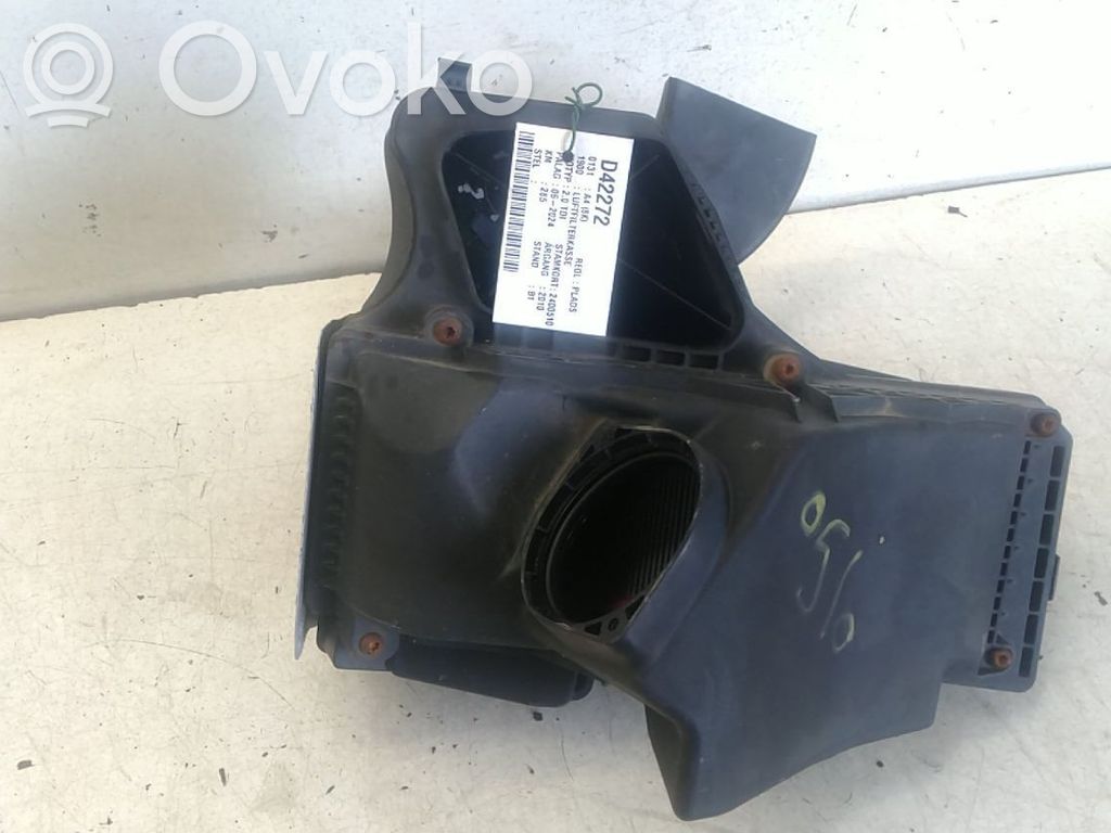 Audi A4 S4 B8 8K Ilmansuodattimen kotelo