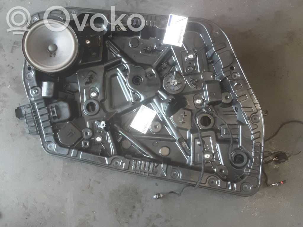 Mercedes-Benz A W177 Elektryczny podnośnik szyby drzwi przednich 