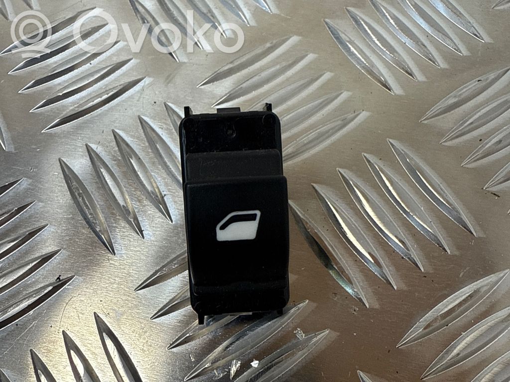 Peugeot 308 Electric window control switch 