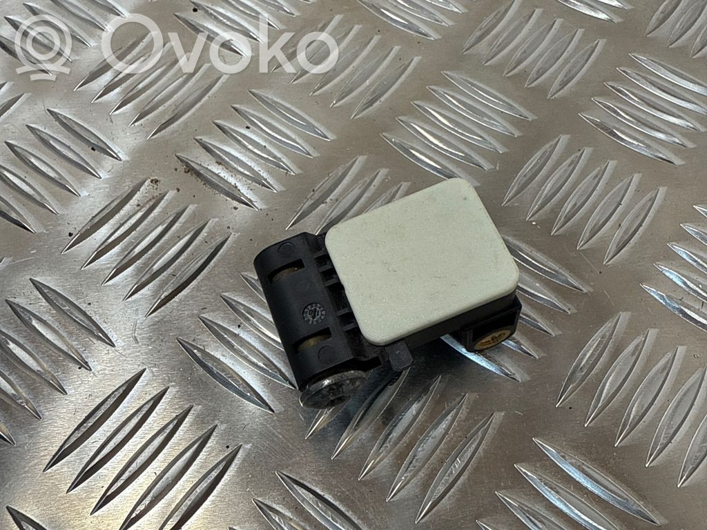 Sensor impacto/accidente para activar Airbag   6911003,151010,504527,0285003900