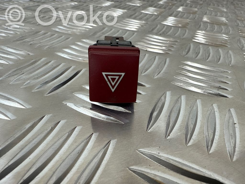 Peugeot 207 CC Hazard light switch 
