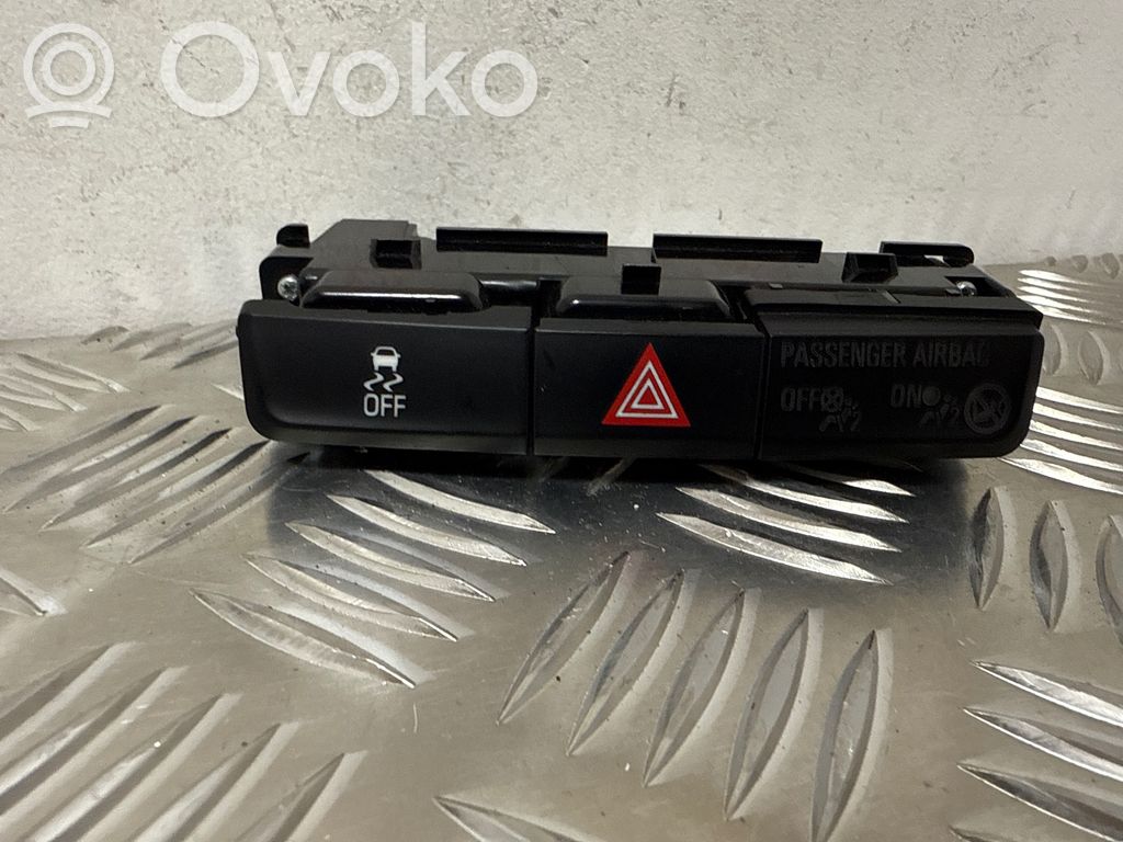 Opel Mokka Hazard light switch 