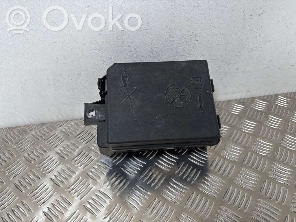 Opel Mokka Módulo de fusible 