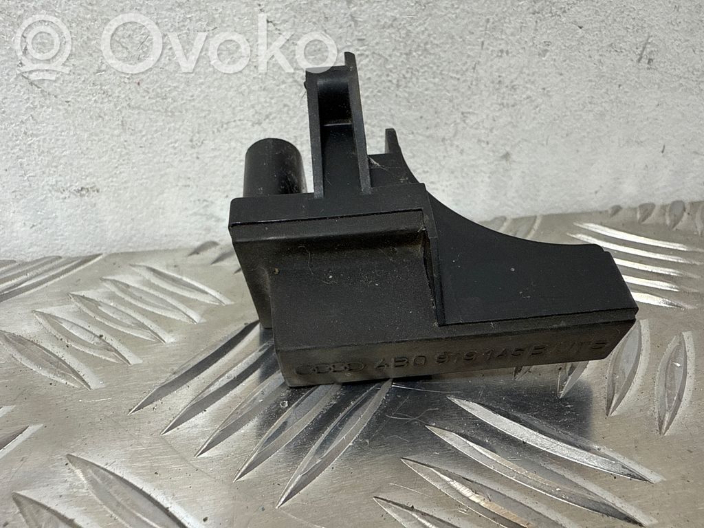 Audi A5 8T 8F Antenos stiprintuvas 
