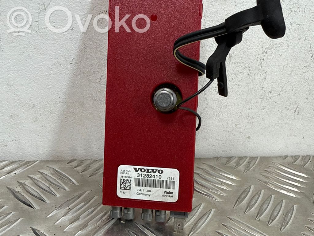 Volvo V70 Pystyantennivahvistin 