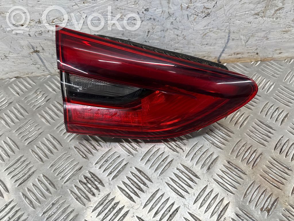 Opel Insignia B Lampă spate în capacul portbagajului 