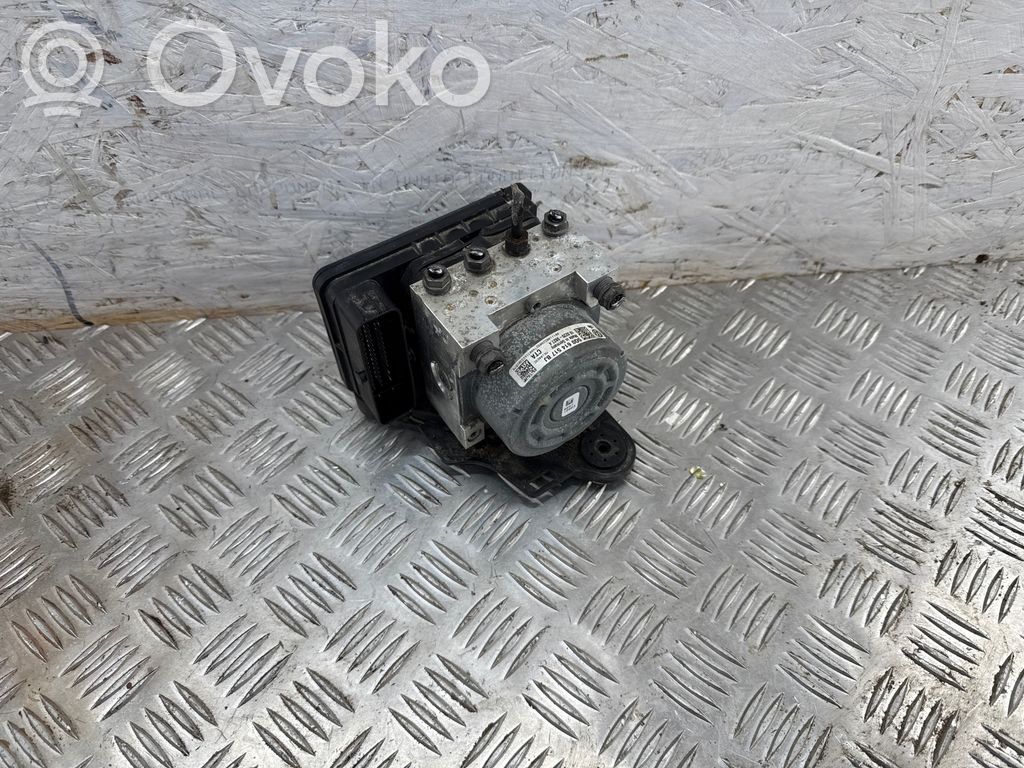 Volkswagen Golf VII ABS-pumppu 