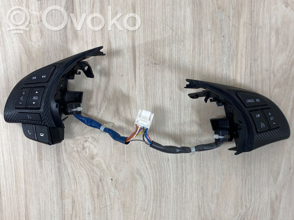 Mazda CX-5 Ohjauspyörän painikkeet/kytkimet 