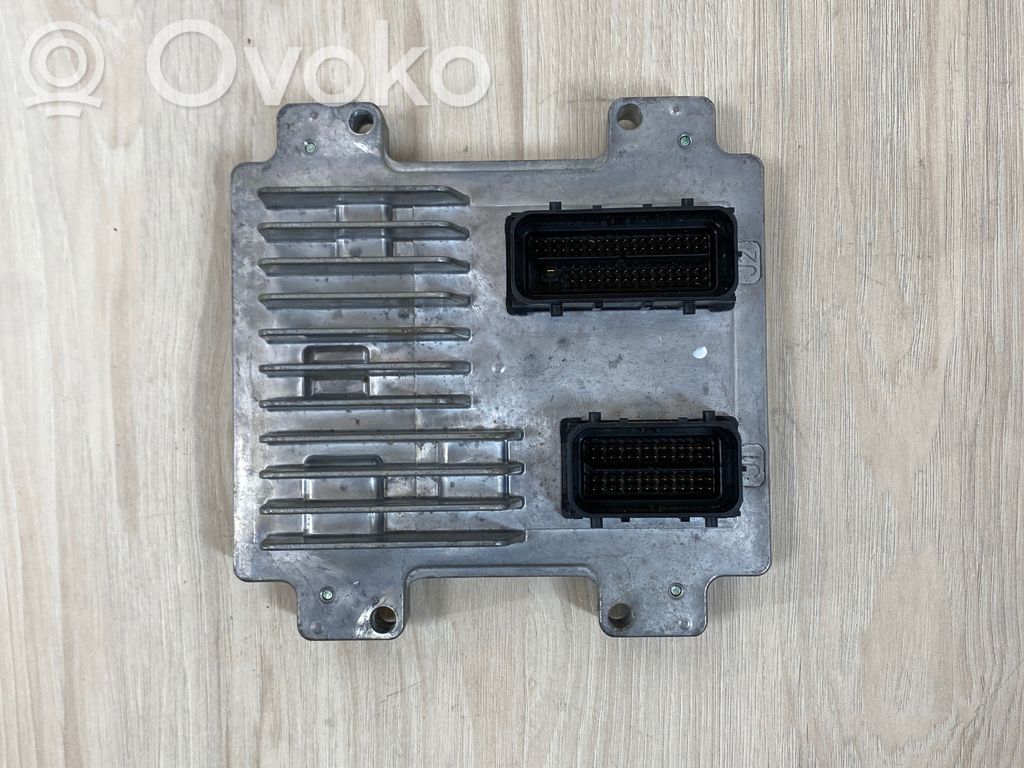 Opel Meriva B Engine control unit/module 