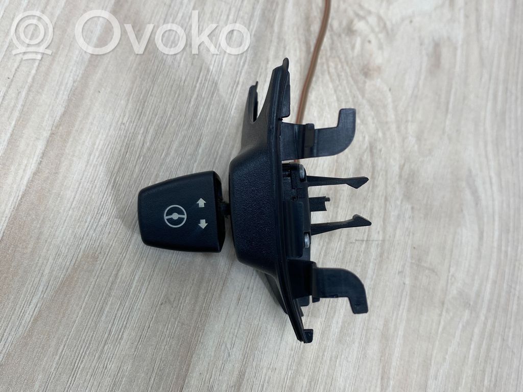 BMW X5 E70 Steering wheel adjustment switch 