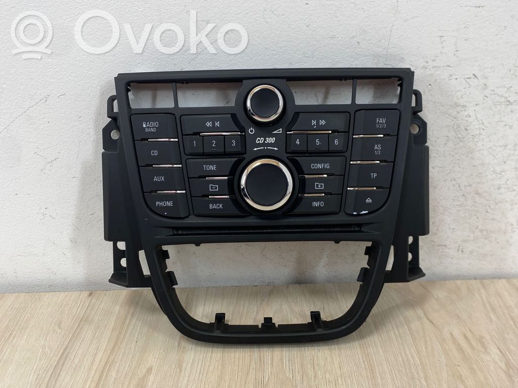 Opel Meriva B Radio/CD/DVD/GPS head unit 