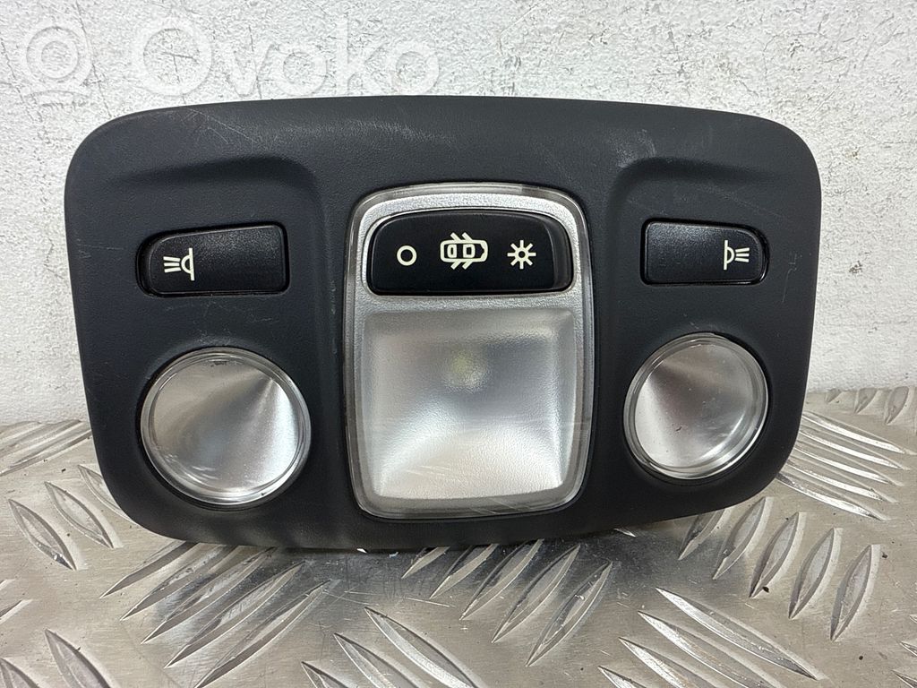 Peugeot 5008 II Rear seat light 