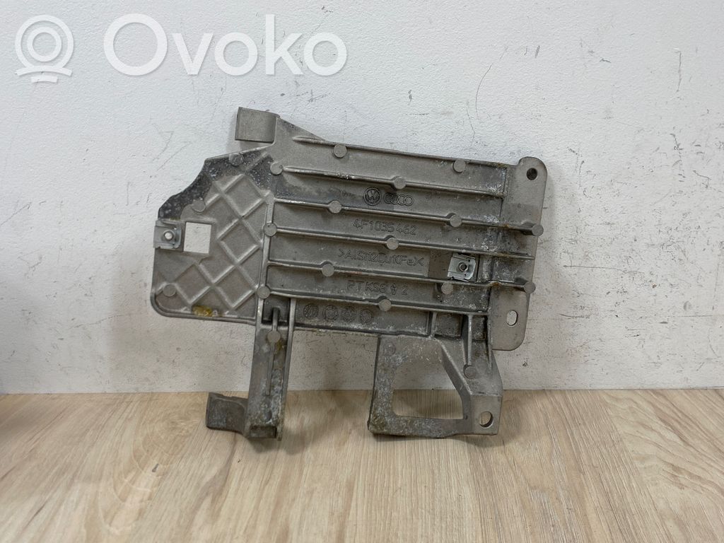 Audi A6 S6 C6 4F Bracket in trunk/boot 