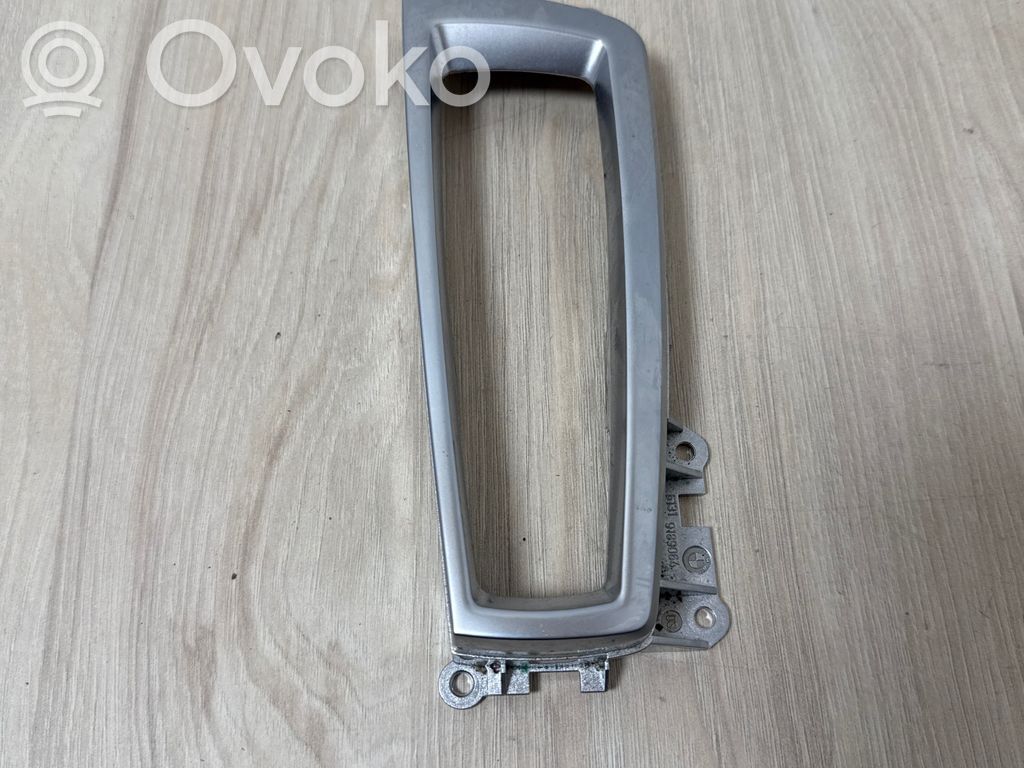 BMW 7 F01 F02 F03 F04 Ramka drążka zmiany biegów 