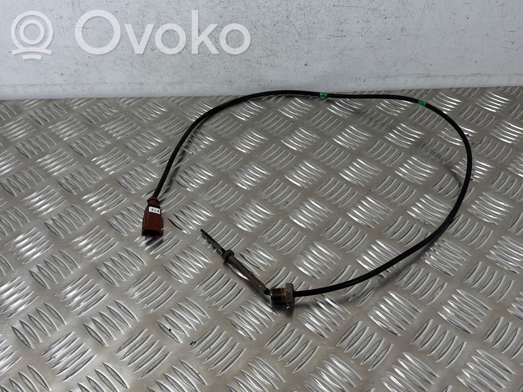 Volkswagen PASSAT B8 Exhaust gas temperature sensor 