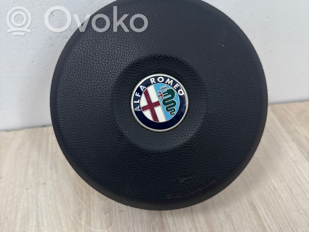 Alfa Romeo 159 Vairo oro pagalvė 