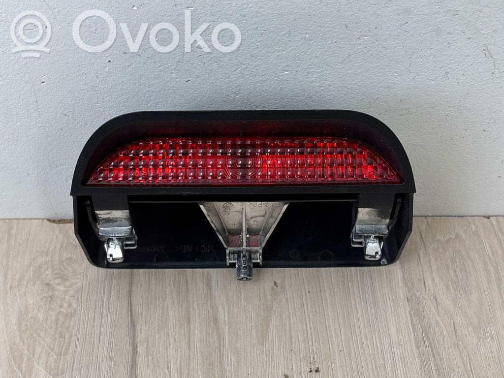 Dacia Duster Third/center stoplight 