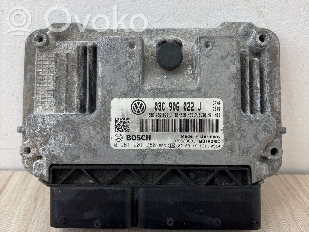 Volkswagen Golf V Engine control unit/module 