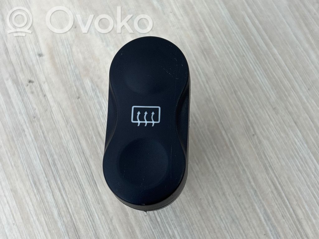 Dacia Duster Windscreen/window heater switch 