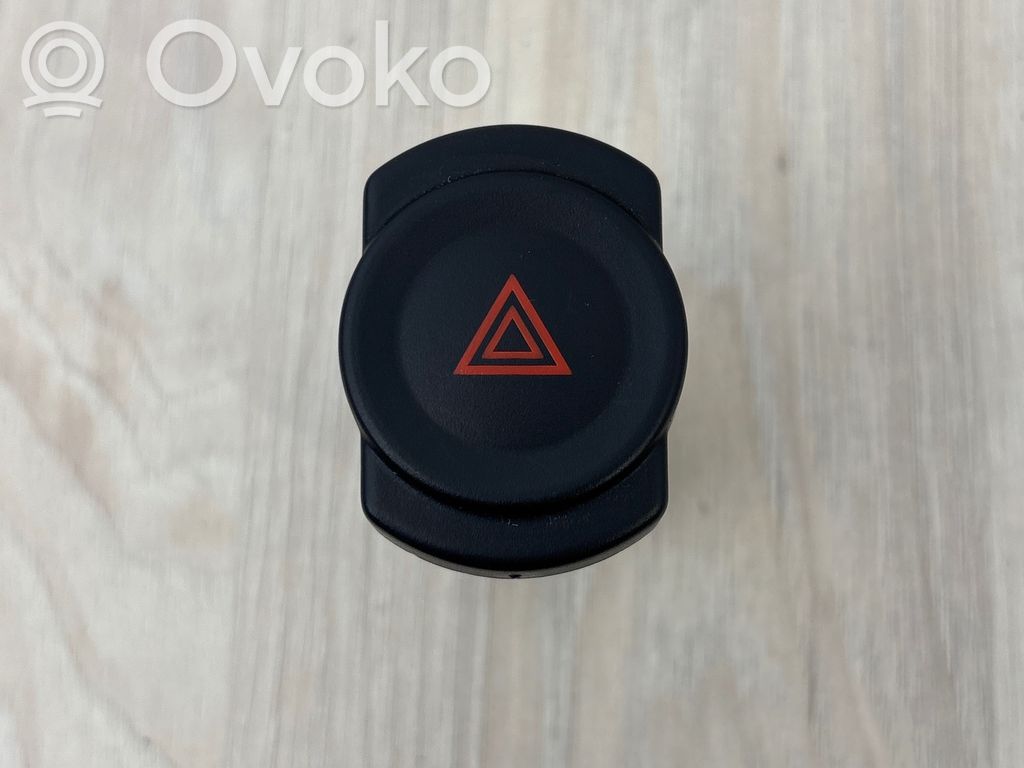 Dacia Duster Hazard light switch 