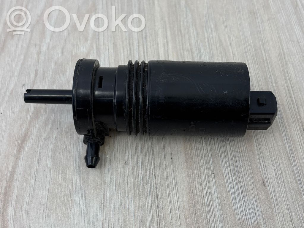 Volvo S80 Headlight washer pump 