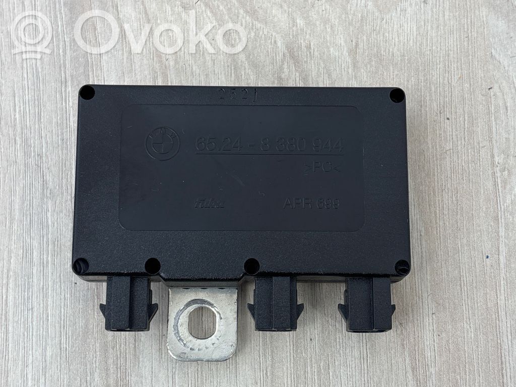 BMW 3 E46 Antenos stiprintuvas 
