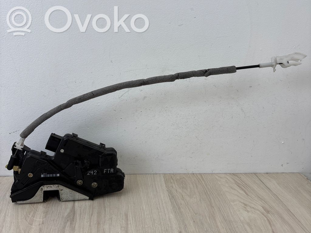 BMW 3 E46 Front door lock 