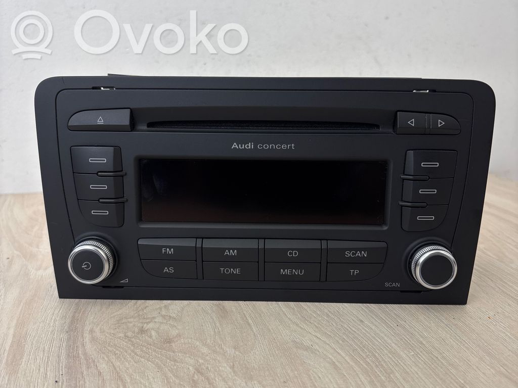Audi A3 S3 A3 Sportback 8P Panel / Radioodtwarzacz CD/DVD/GPS 