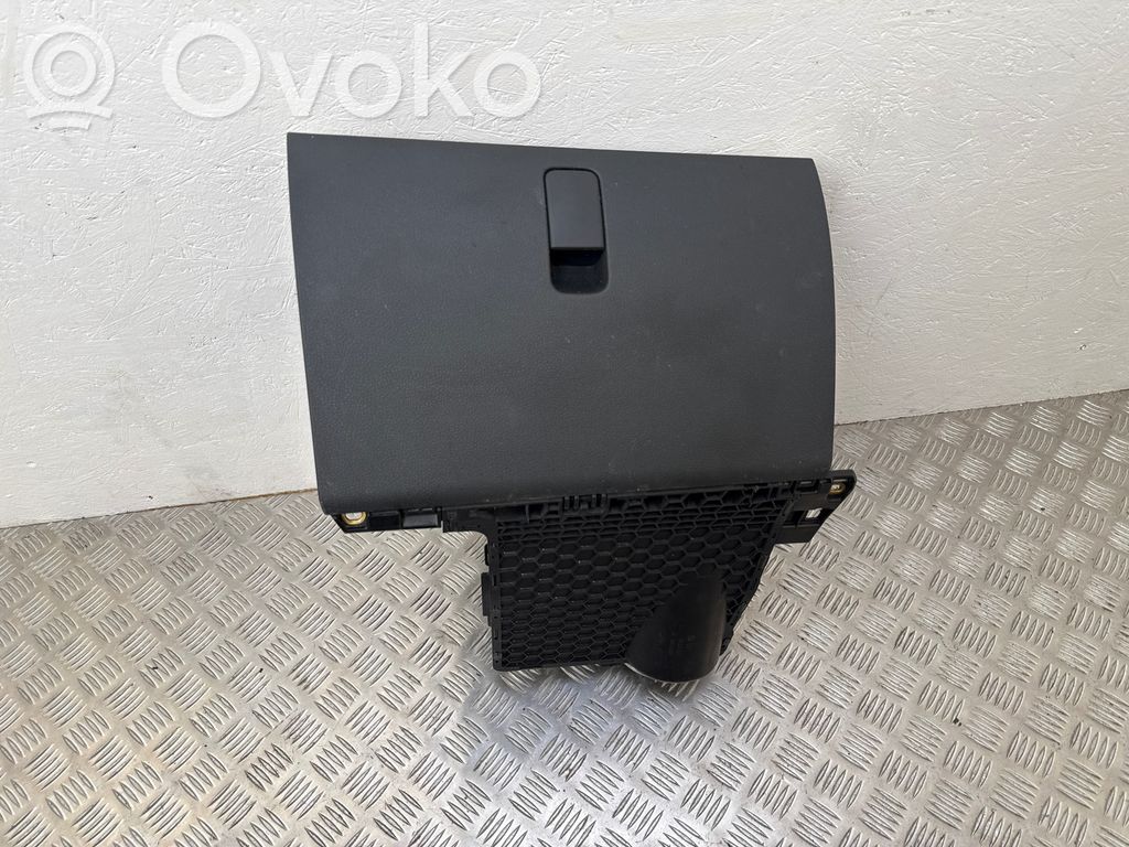 Schowek deski rozdzielczej / Komplet   6V1857097Q,25991562016